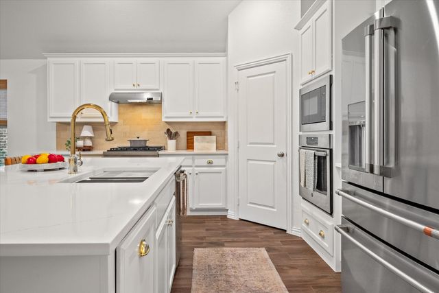 2204 Saratoga Drive, Melissa, TX 75454