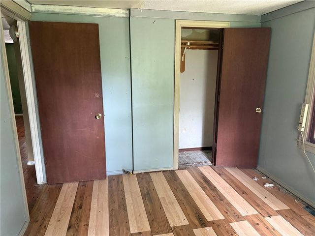 2449 McKinley Avenue, Kansas City, MO 64129