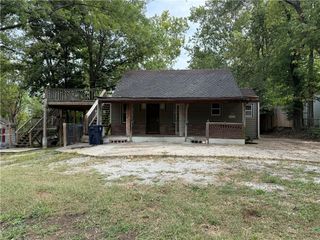 2449 McKinley Avenue, Kansas City, MO 64129