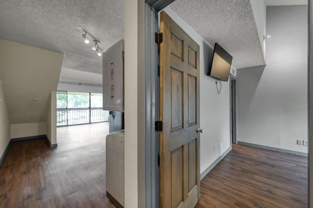 12900 Walden Road 216B, Montgomery, TX 77356