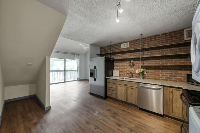 12900 Walden Road 216B, Montgomery, TX 77356