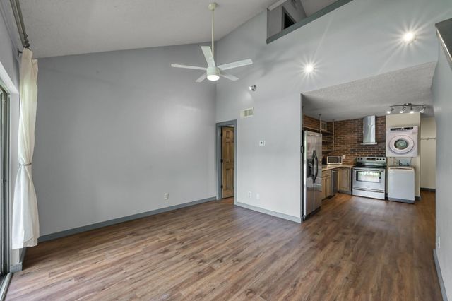 12900 Walden Road 216B, Montgomery, TX 77356