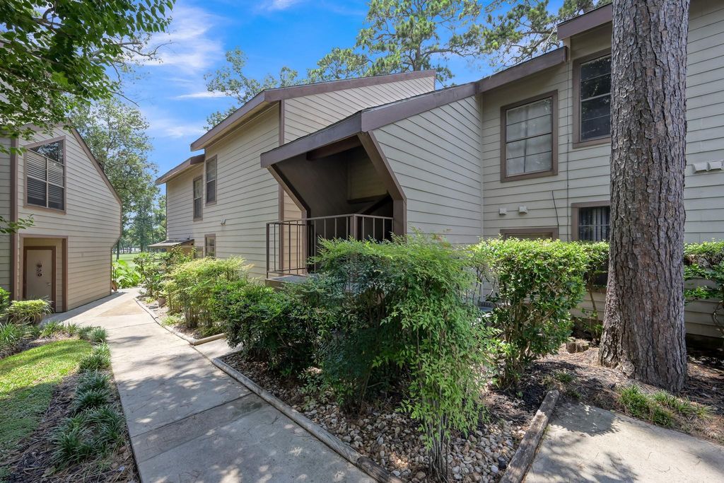 12900 Walden Road 216B, Montgomery, TX 77356