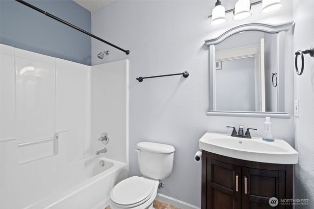 2707 NE 159th Circle, Ridgefield, WA 98642