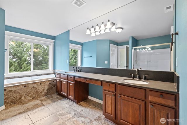 2707 NE 159th Circle, Ridgefield, WA 98642
