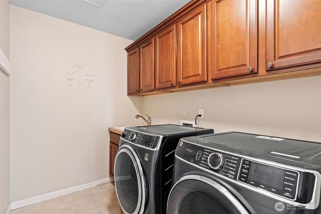 2707 NE 159th Circle, Ridgefield, WA 98642