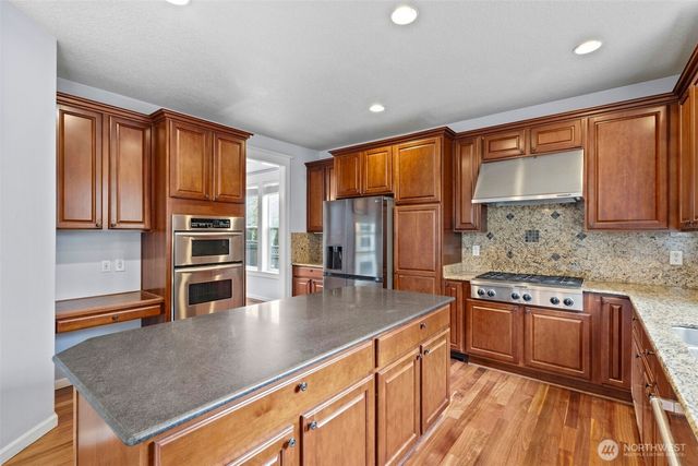 2707 NE 159th Circle, Ridgefield, WA 98642