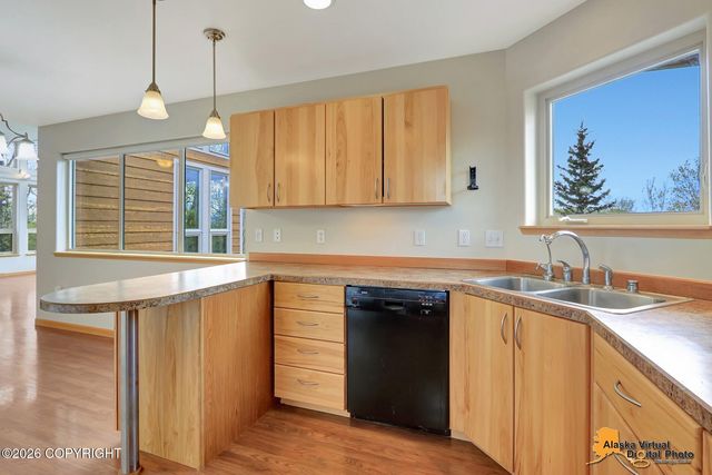 6474 E Finger Lake View Drive, Wasilla, AK 99654