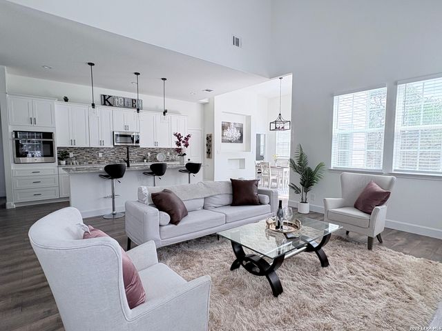 1064 OVERBROOK LN, Spring Branch, TX 78070