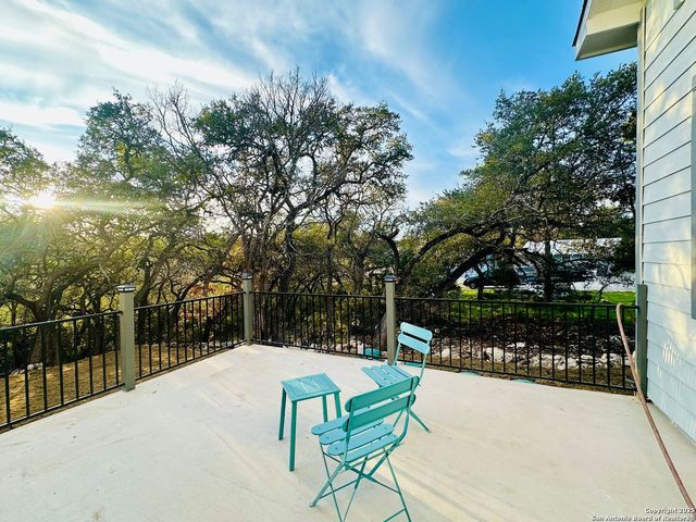 1064 OVERBROOK LN, Spring Branch, TX 78070