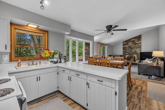 573 Jordan CIRCLE, Colgate, WI 53017