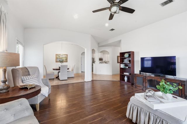 1760 Cypress Meadows Drive, Dickinson, TX 77539