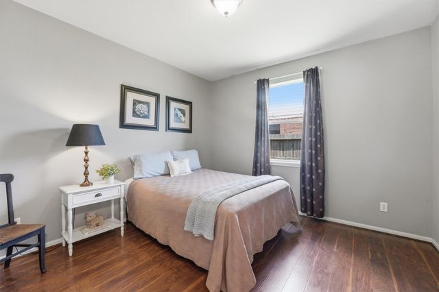 1760 Cypress Meadows Drive, Dickinson, TX 77539