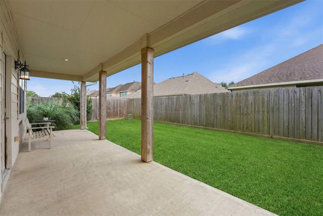 1760 Cypress Meadows Drive, Dickinson, TX 77539
