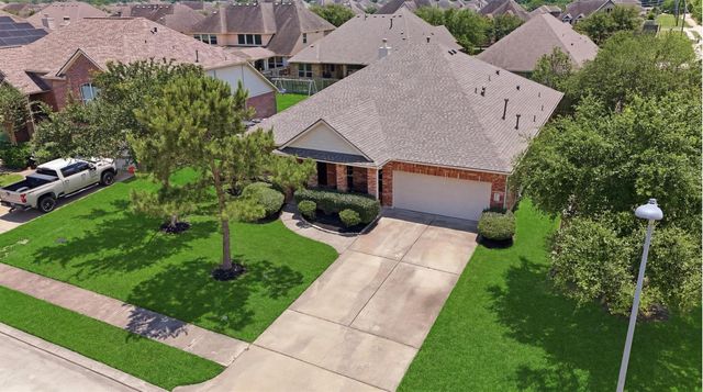 1760 Cypress Meadows Drive, Dickinson, TX 77539