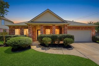 1760 Cypress Meadows Drive, Dickinson, TX 77539