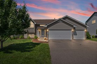 2044 Pheasant Run Street, Shakopee, MN 55379