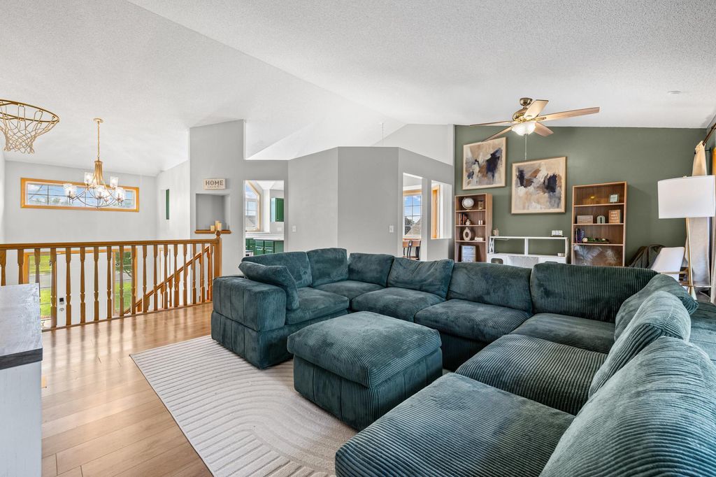 2044 Pheasant Run Street, Shakopee, MN 55379 — photo 3