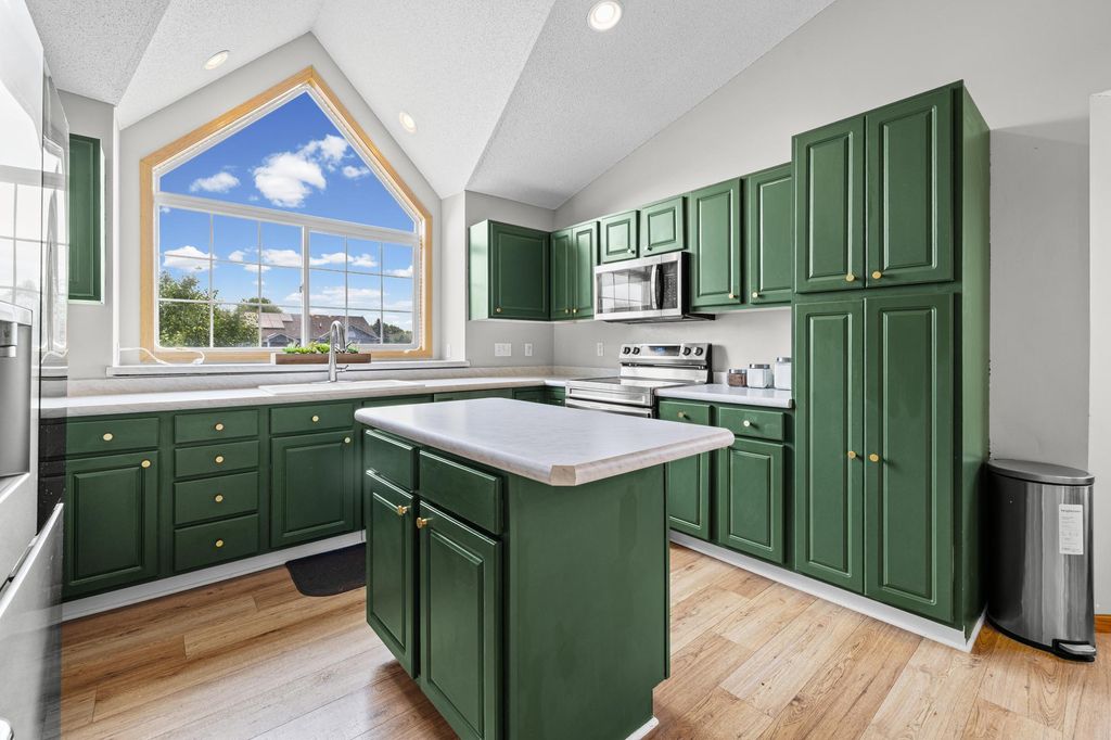 2044 Pheasant Run Street, Shakopee, MN 55379 — photo 4