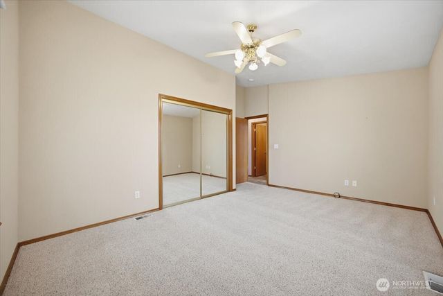 4105 Southlake Court, West Richland, WA 99353