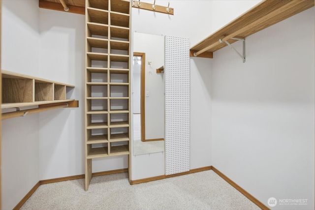 4105 Southlake Court, West Richland, WA 99353