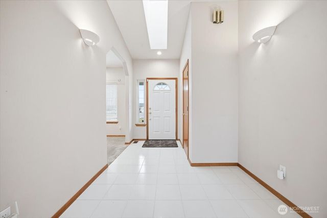 4105 Southlake Court, West Richland, WA 99353