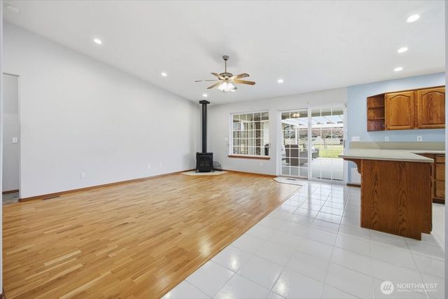 4105 Southlake Court, West Richland, WA 99353