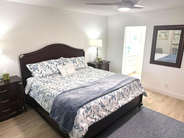 464 Brackenwood Lane S 464, Palm Beach Gardens, FL 33418