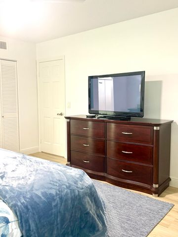 464 Brackenwood Lane S 464, Palm Beach Gardens, FL 33418