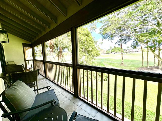 464 Brackenwood Lane S 464, Palm Beach Gardens, FL 33418