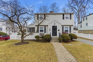 6 Sherman Rd, Stoneham, MA 02180