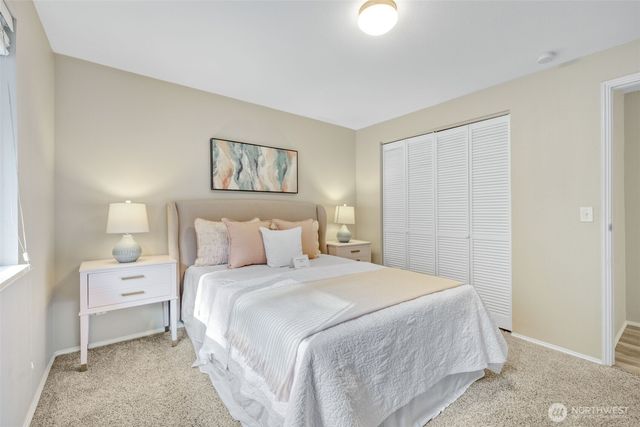 136 128th Avenue NE, Bellevue, WA 98005