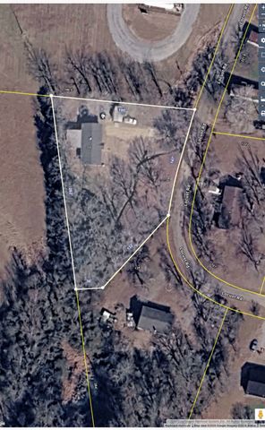 205 Locust Dr, Erin, TN 37061