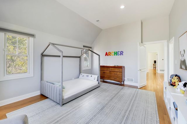 1727 W Henderson Street, Chicago, IL 60657