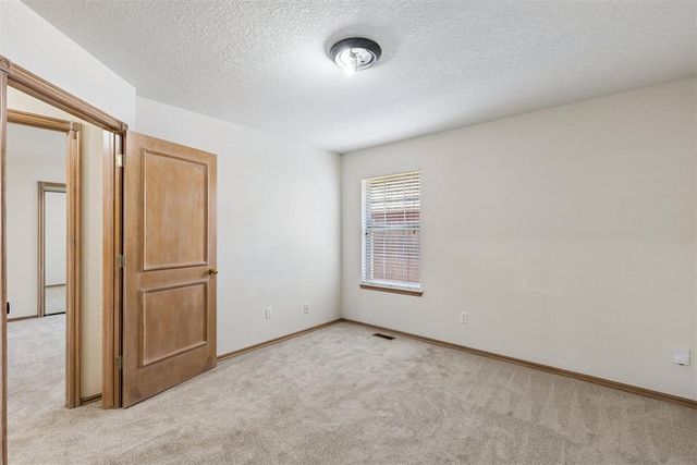 2725 Blue Quail Pass, Edmond, OK 73013