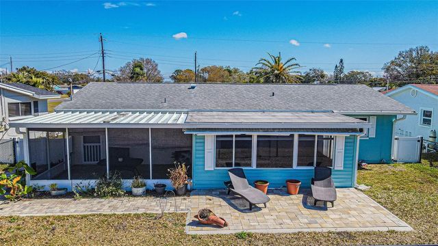 8524 120TH STREET, Seminole, FL 33772