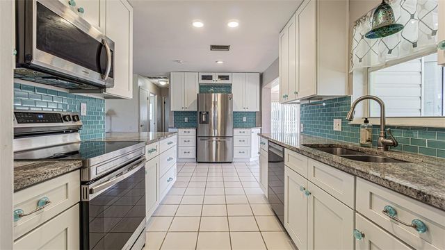 8524 120TH STREET, Seminole, FL 33772