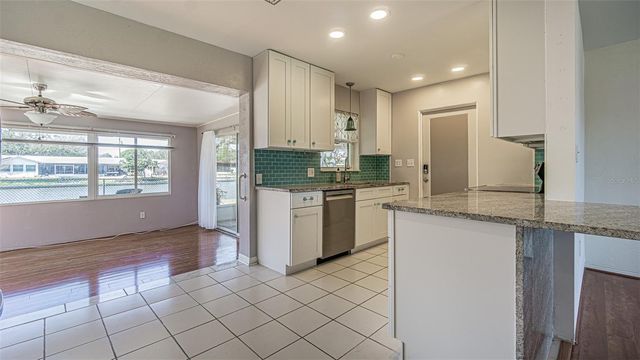 8524 120TH STREET, Seminole, FL 33772