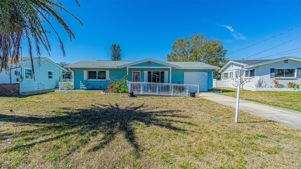 8524 120TH STREET, Seminole, FL 33772