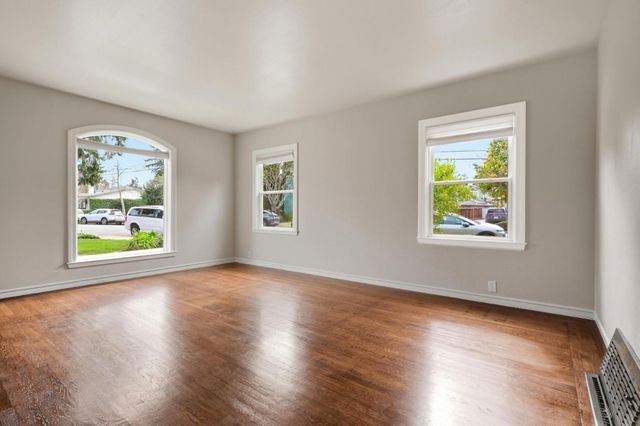 728 Laurel Avenue, Burlingame, CA 94010