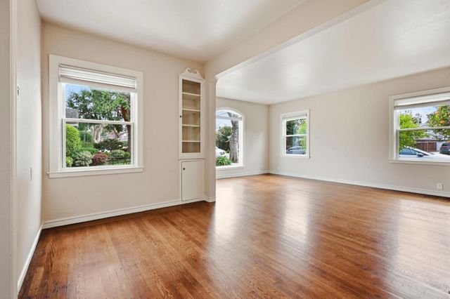 728 Laurel Avenue, Burlingame, CA 94010