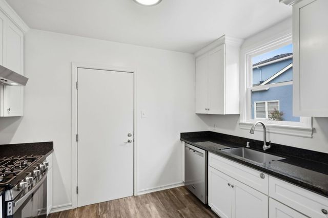 728 Laurel Avenue, Burlingame, CA 94010