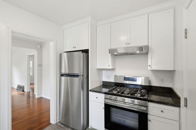 728 Laurel Avenue, Burlingame, CA 94010