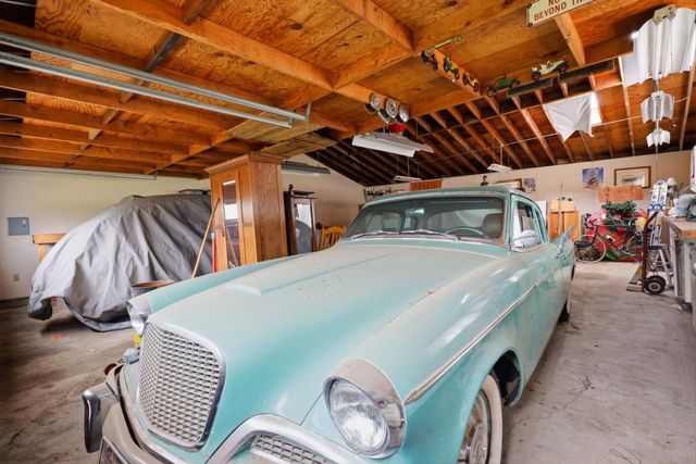 728 Laurel Avenue, Burlingame, CA 94010