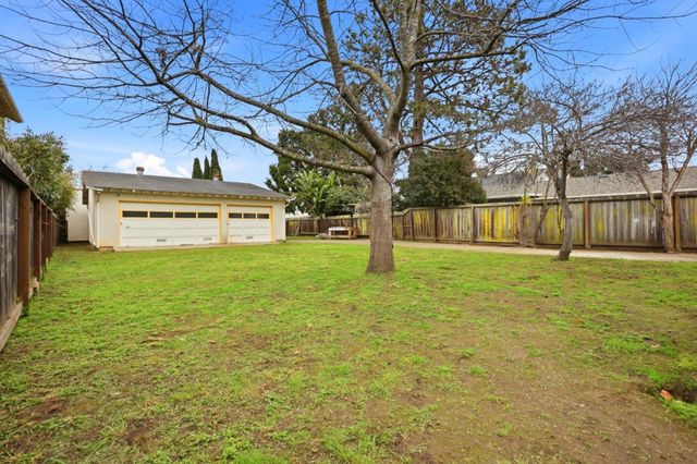 728 Laurel Avenue, Burlingame, CA 94010