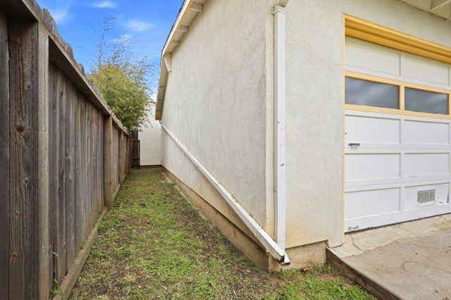 728 Laurel Avenue, Burlingame, CA 94010