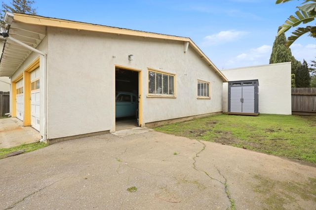 728 Laurel Avenue, Burlingame, CA 94010