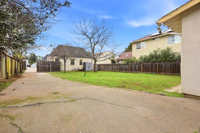 728 Laurel Avenue, Burlingame, CA 94010