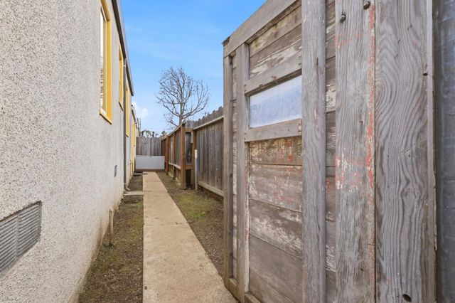 728 Laurel Avenue, Burlingame, CA 94010