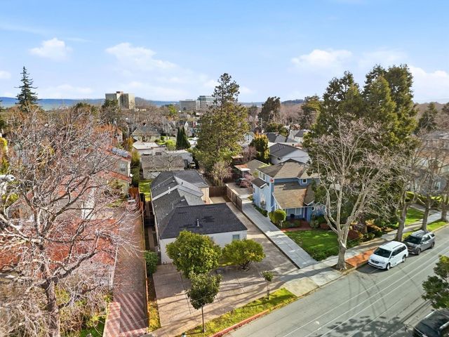 728 Laurel Avenue, Burlingame, CA 94010